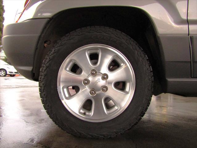 used 2001 Jeep Grand Cherokee car, priced at $10,999