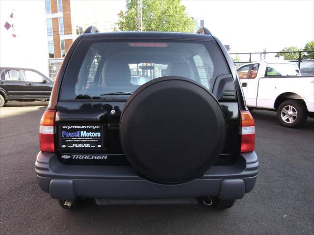 used 2001 Chevrolet Tracker car