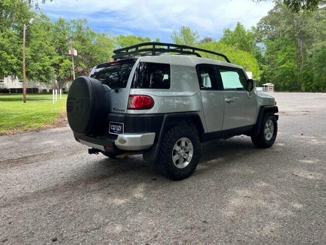 used 2007 Toyota FJ Cruiser car, priced at $11,990