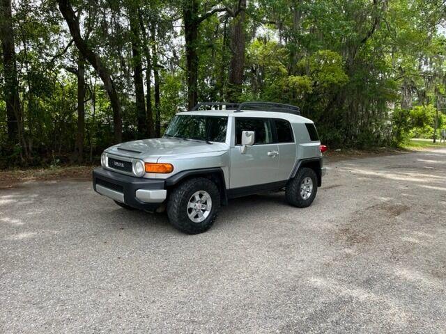 used 2007 Toyota FJ Cruiser car, priced at $11,990