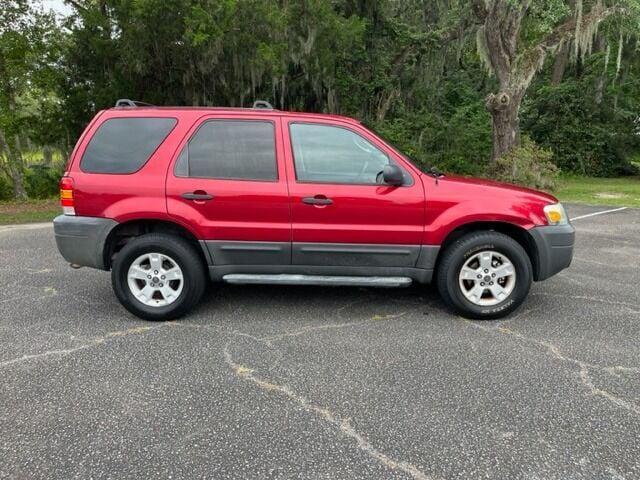 used 2007 Ford Escape car, priced at $6,990