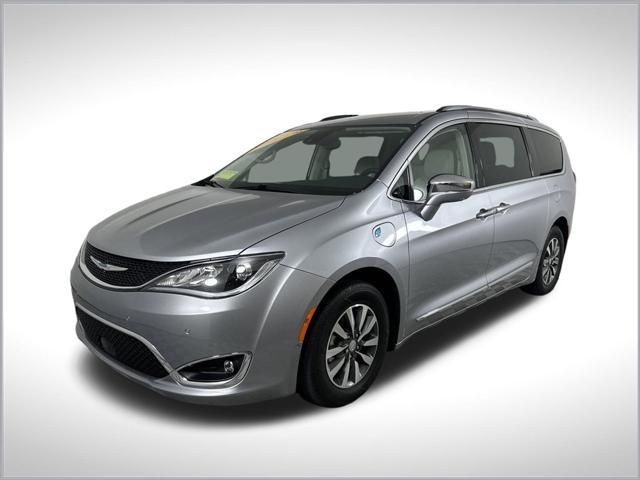 used 2020 Chrysler Pacifica Hybrid car, priced at $32,900