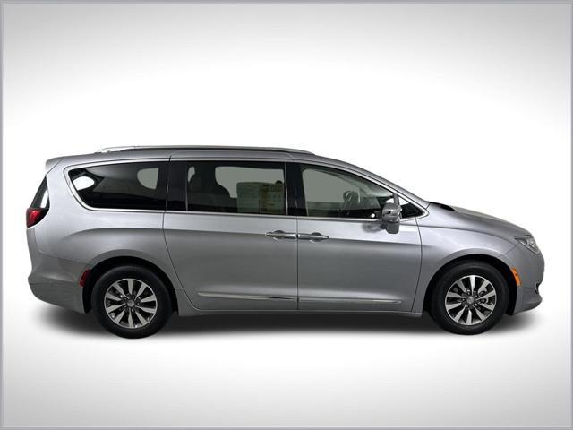 used 2020 Chrysler Pacifica Hybrid car, priced at $32,900