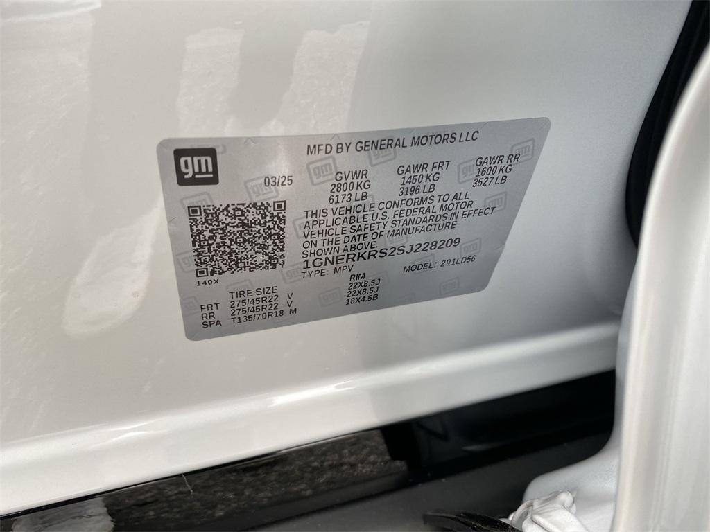 new 2025 Chevrolet Traverse car, priced at $53,181