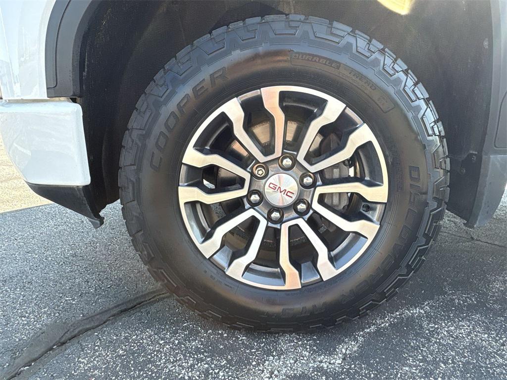 used 2019 GMC Sierra 1500 car, priced at $31,900
