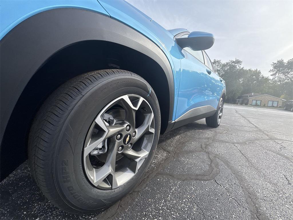 new 2025 Chevrolet Trax car, priced at $23,567