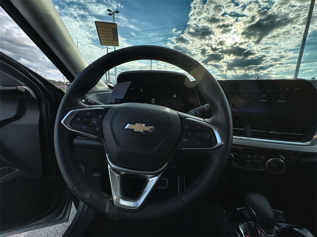 used 2024 Chevrolet Trax car, priced at $22,221
