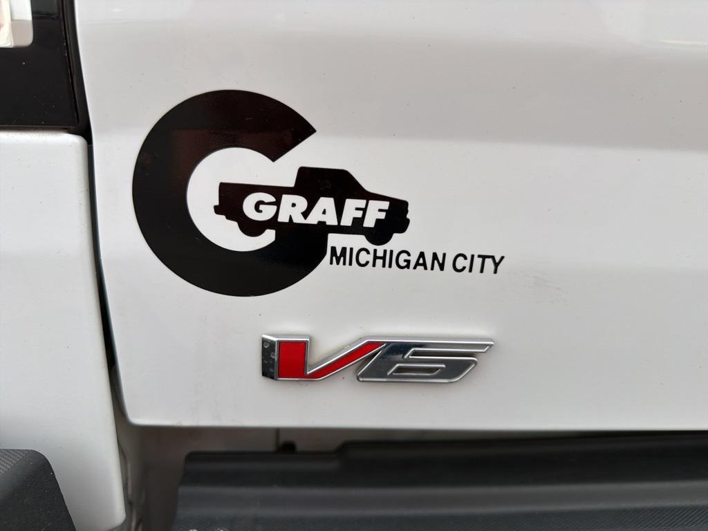 used 2022 GMC Canyon car, priced at $31,999