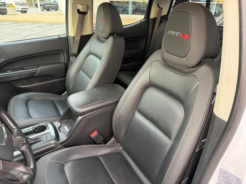 used 2022 GMC Canyon car, priced at $31,999