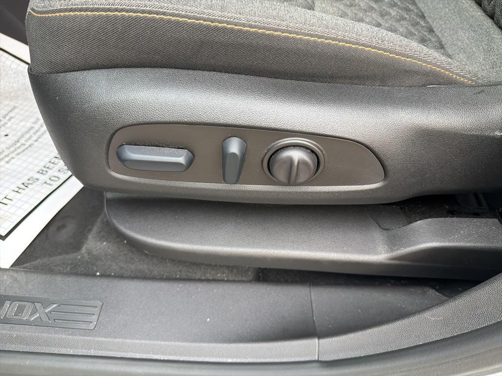 used 2022 Chevrolet Equinox car, priced at $21,987