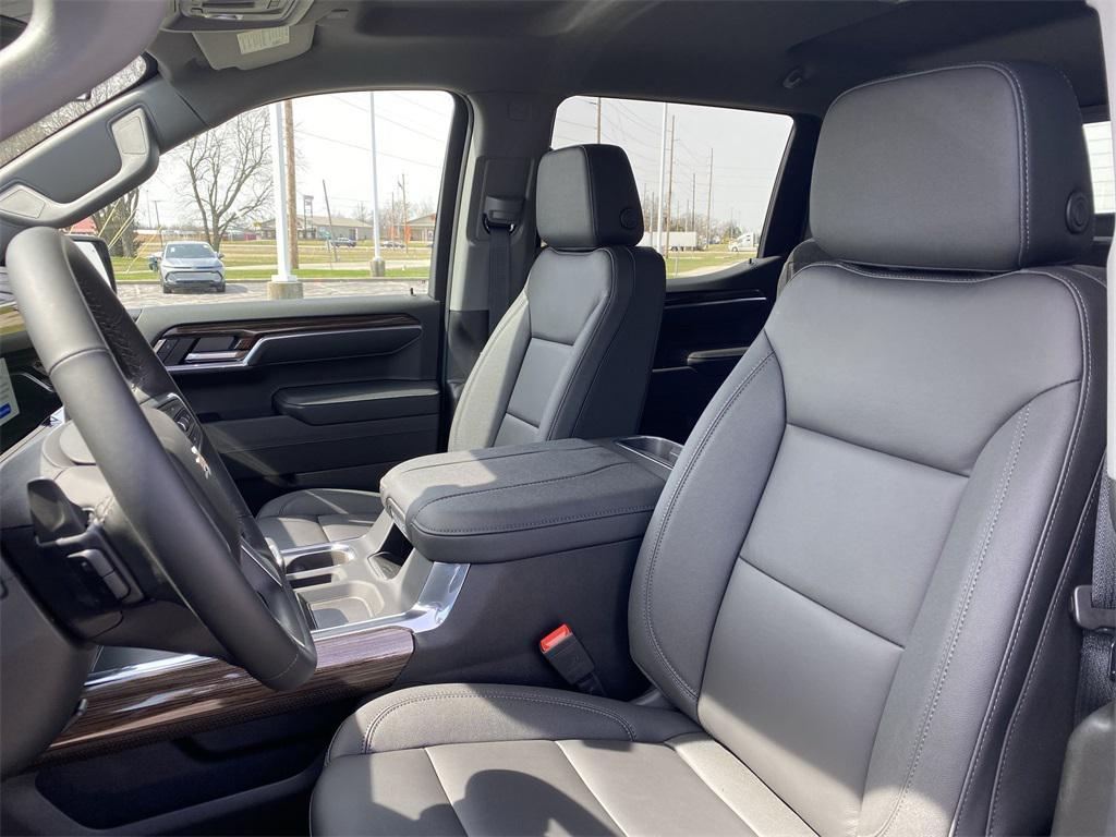new 2025 Chevrolet Silverado 1500 car, priced at $55,999