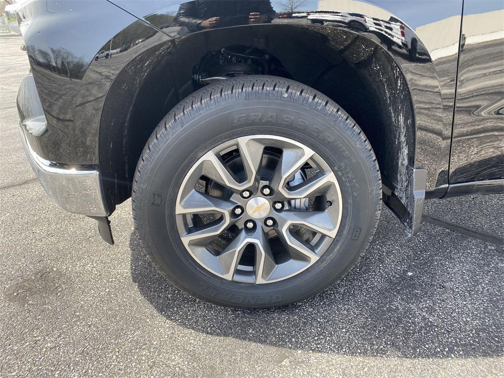 new 2025 Chevrolet Silverado 1500 car, priced at $55,999
