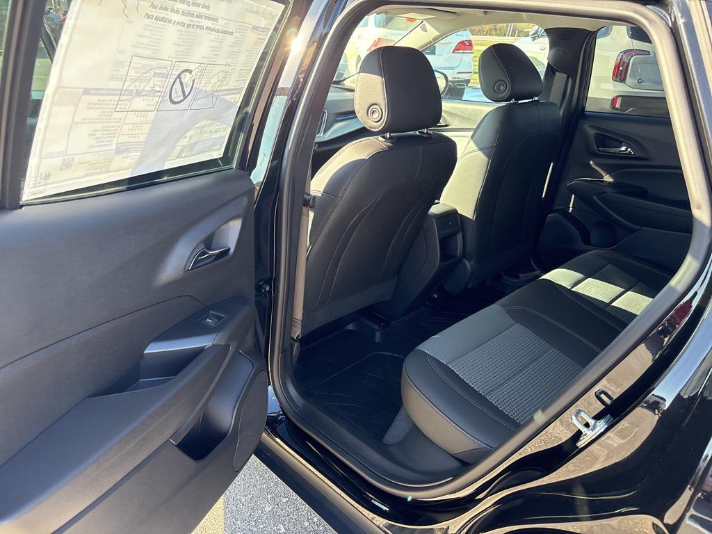 new 2025 Chevrolet Trax car, priced at $24,195