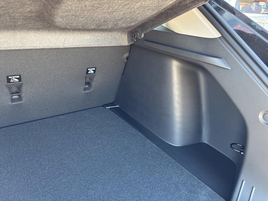 new 2025 Chevrolet Trax car, priced at $24,195