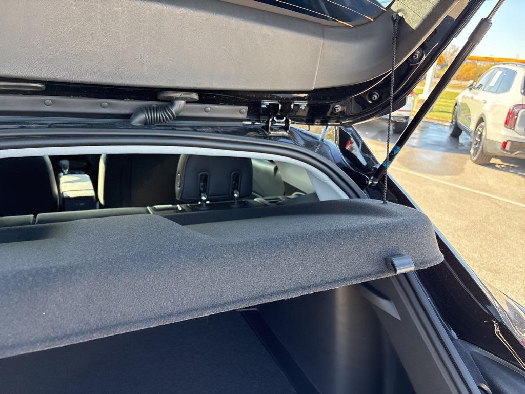 new 2025 Chevrolet Trax car, priced at $24,195