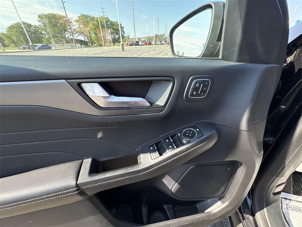 used 2023 Ford Escape car, priced at $22,344