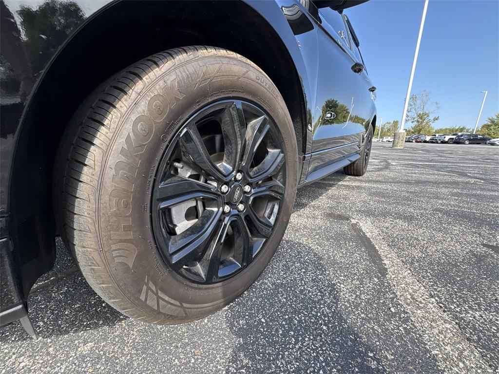 used 2024 Ford Edge car, priced at $26,981