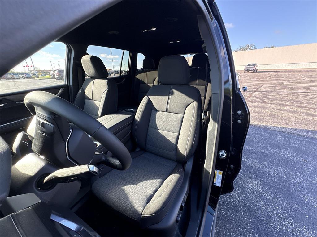 new 2026 GMC Acadia car, priced at $47,595