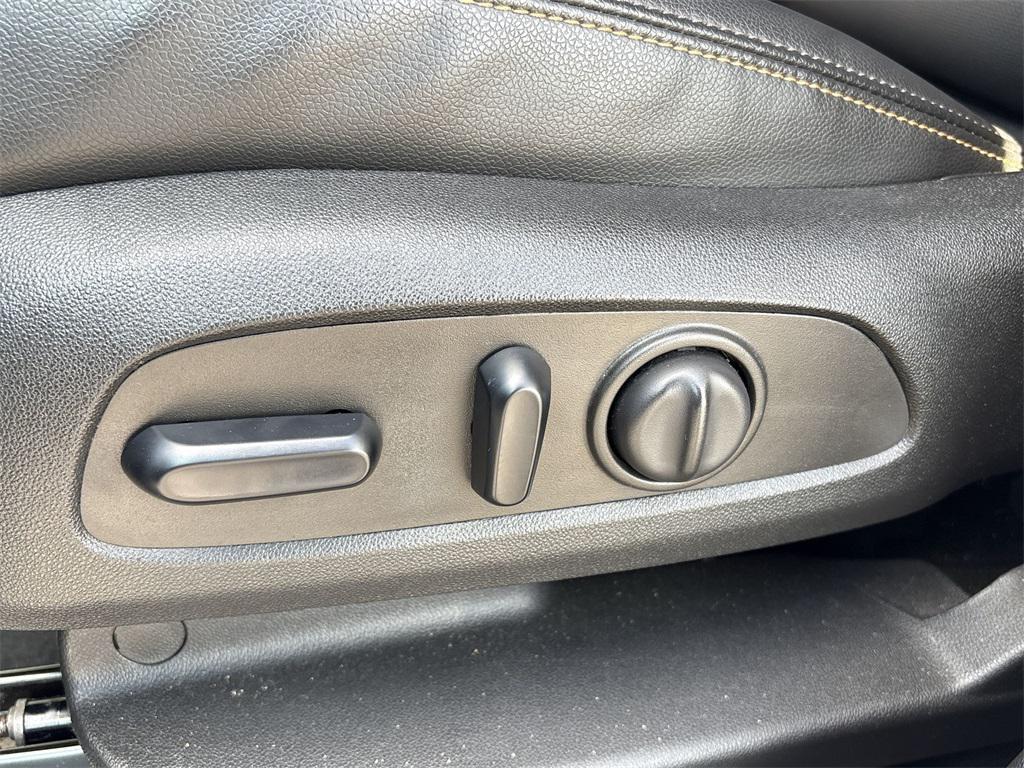used 2022 Chevrolet Equinox car, priced at $24,799