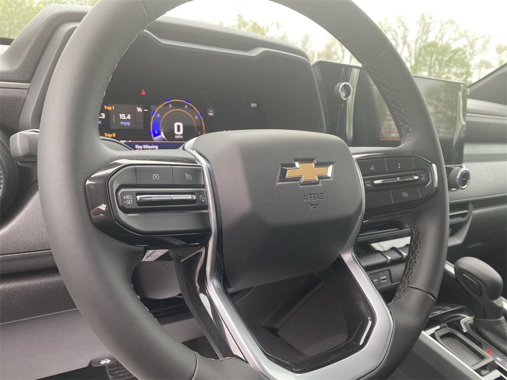 new 2025 Chevrolet Colorado car, priced at $31,499