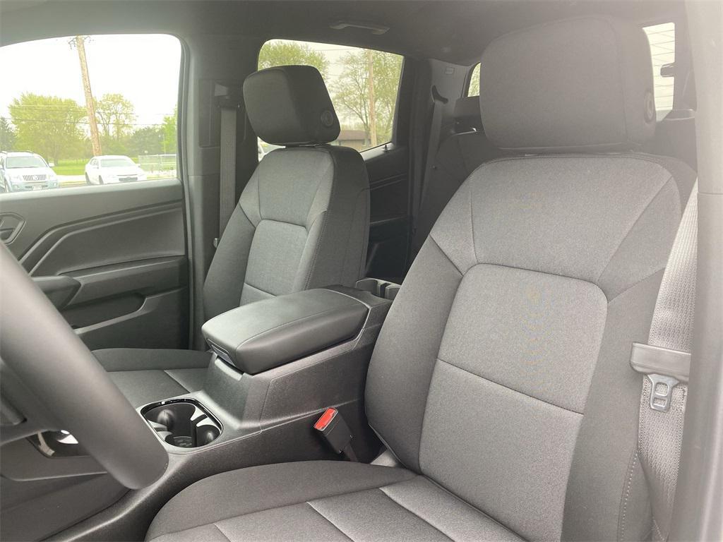 new 2025 Chevrolet Colorado car, priced at $31,499