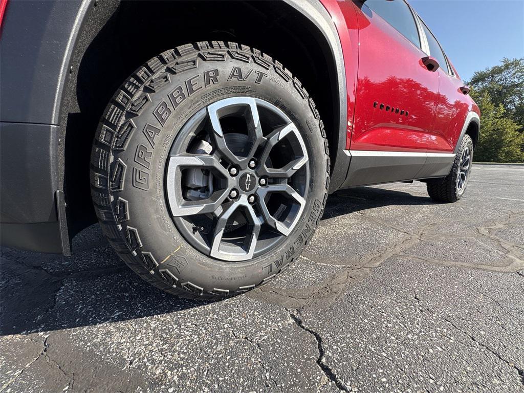 new 2026 Chevrolet Equinox car, priced at $36,825