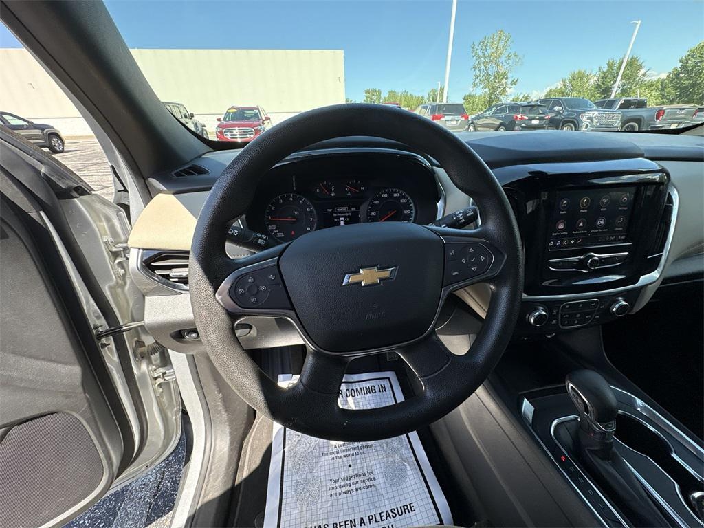 used 2022 Chevrolet Traverse car, priced at $23,000