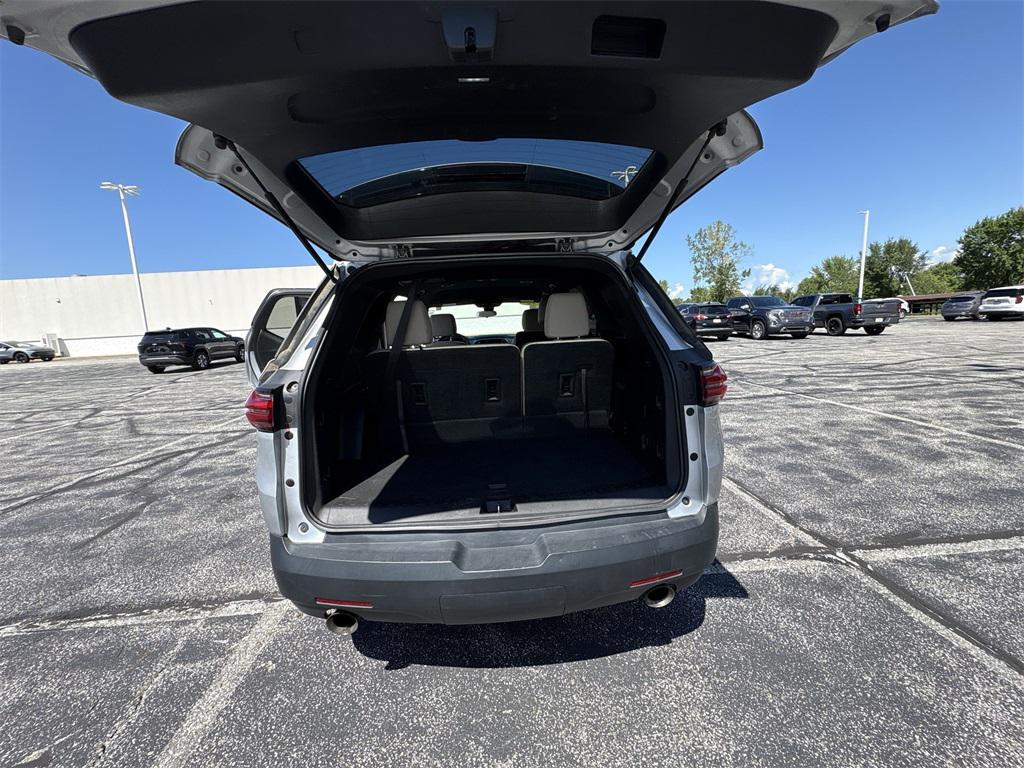 used 2022 Chevrolet Traverse car, priced at $23,000