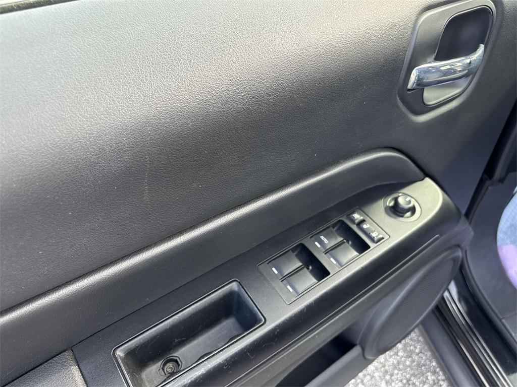 used 2014 Jeep Patriot car, priced at $5,000