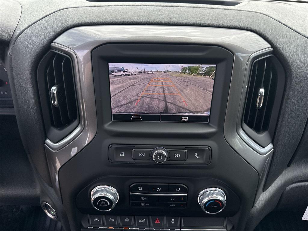 new 2025 GMC Sierra 1500 car, priced at $46,217