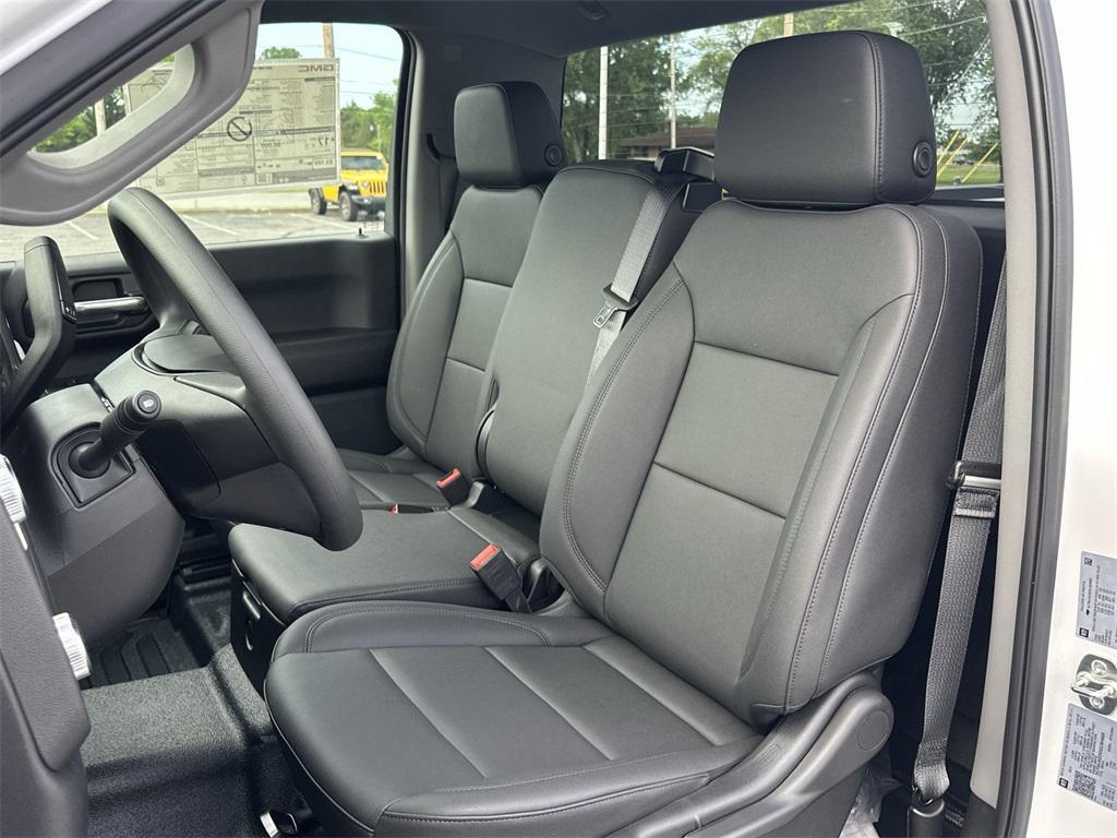 new 2025 GMC Sierra 1500 car, priced at $46,217