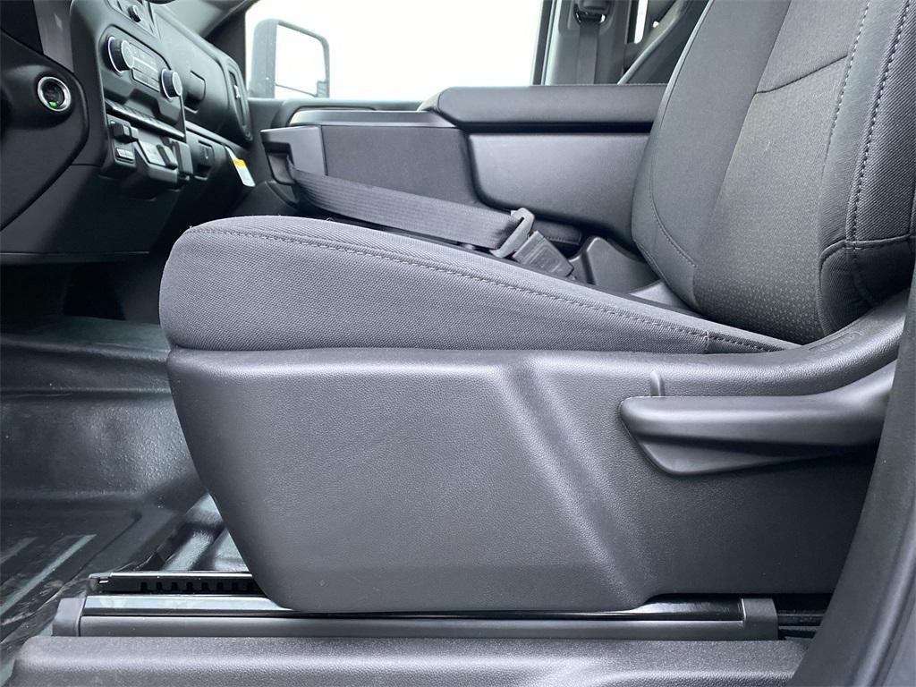 new 2025 Chevrolet Silverado 2500 car, priced at $60,263