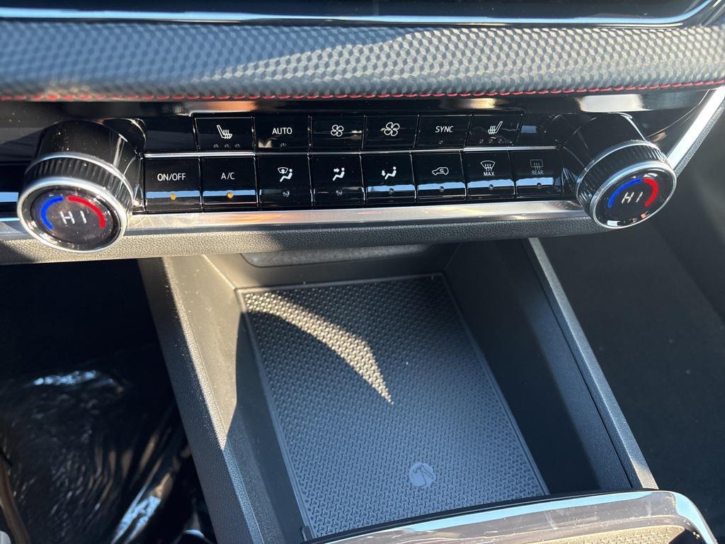 new 2026 Chevrolet Equinox car, priced at $37,373