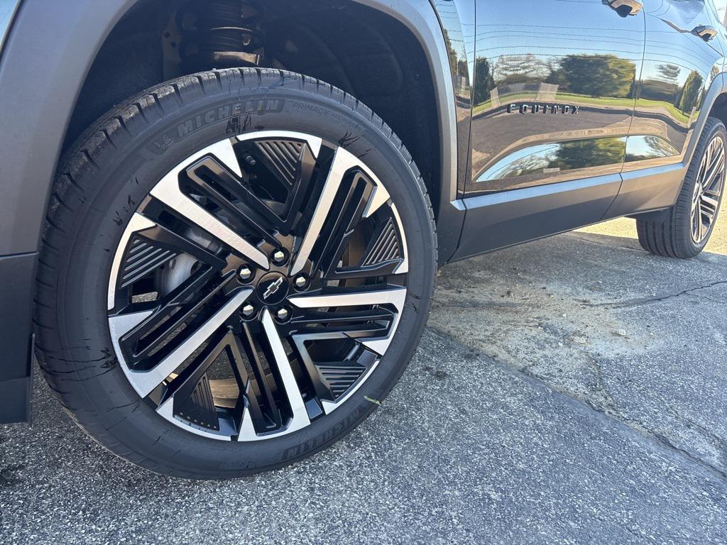 new 2026 Chevrolet Equinox car, priced at $37,373
