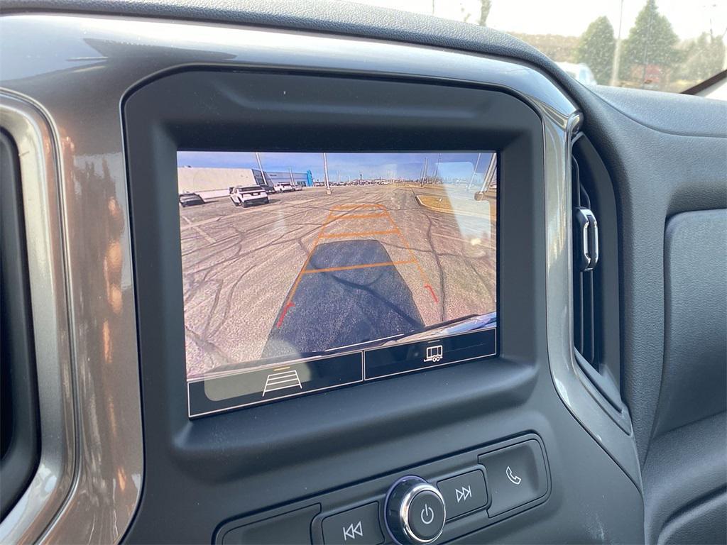 new 2025 GMC Sierra 1500 car, priced at $45,609