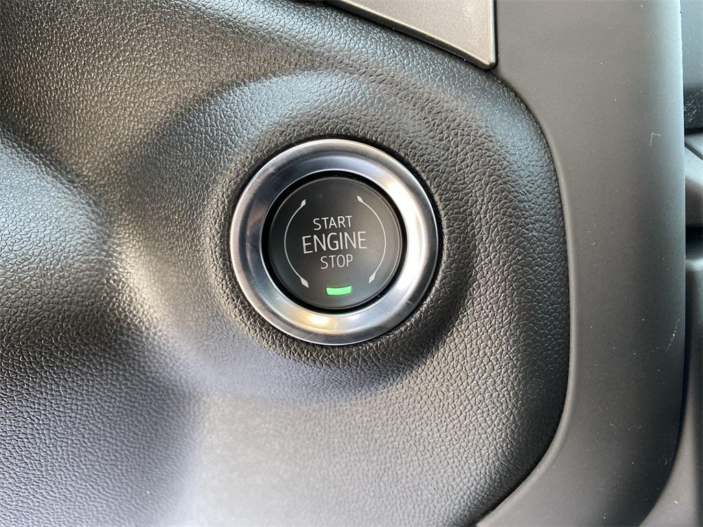 new 2025 GMC Sierra 1500 car, priced at $45,609