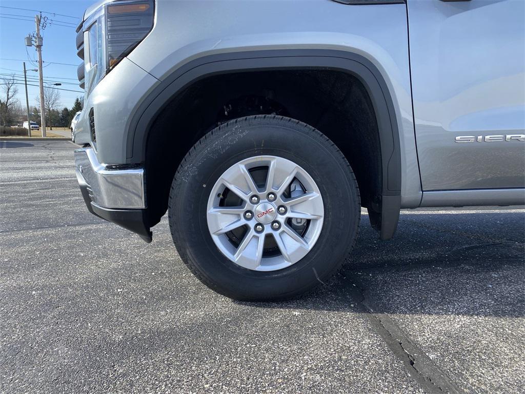 new 2025 GMC Sierra 1500 car, priced at $45,609
