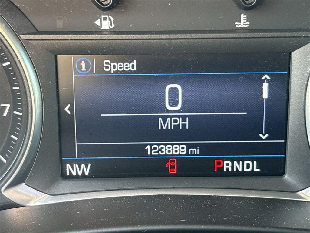 used 2022 Chevrolet Equinox car, priced at $16,499