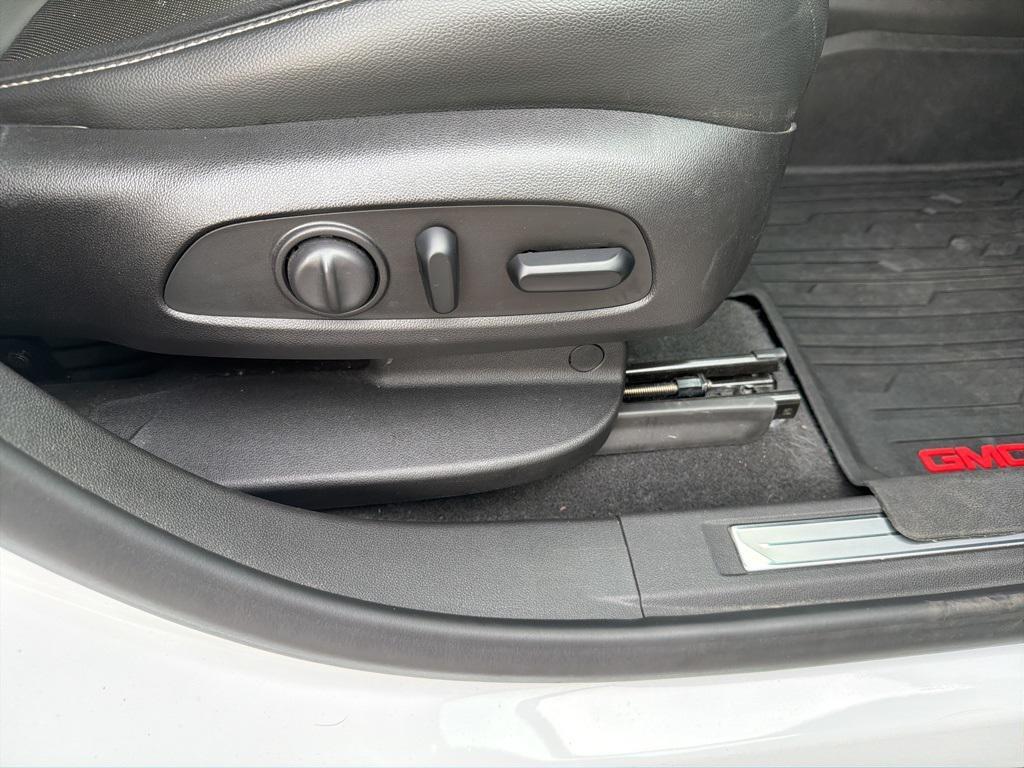 used 2019 GMC Acadia car, priced at $19,981