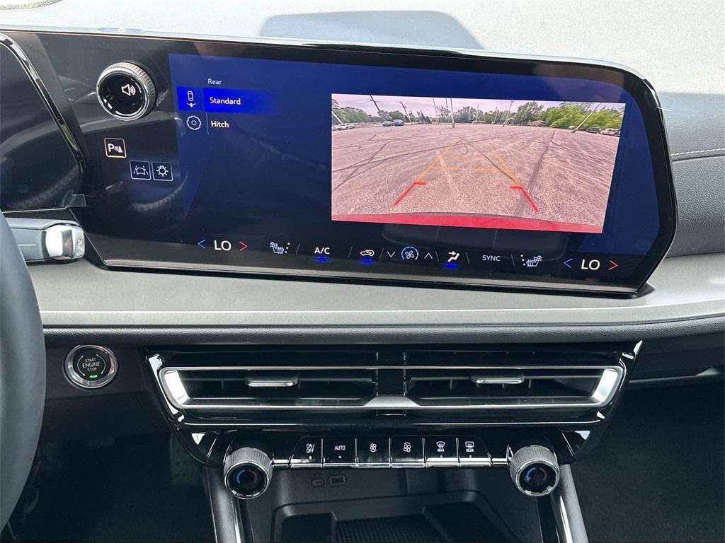 new 2025 Chevrolet Traverse car, priced at $41,686