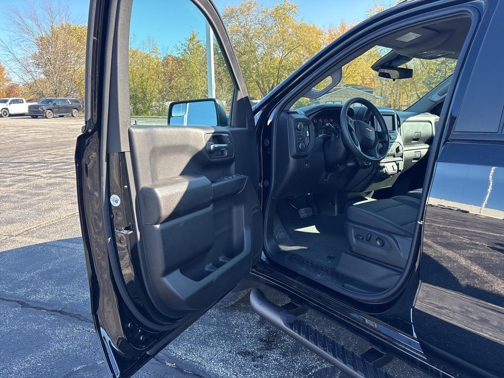 new 2026 Chevrolet Silverado 1500 car, priced at $47,495
