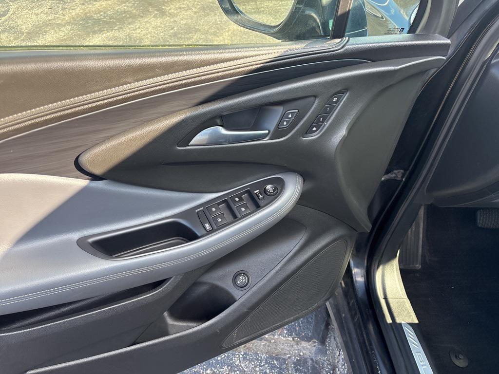 used 2020 Buick Envision car, priced at $17,499