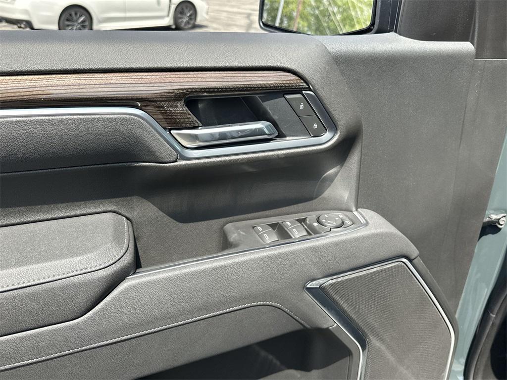 new 2025 Chevrolet Silverado 1500 car, priced at $55,647