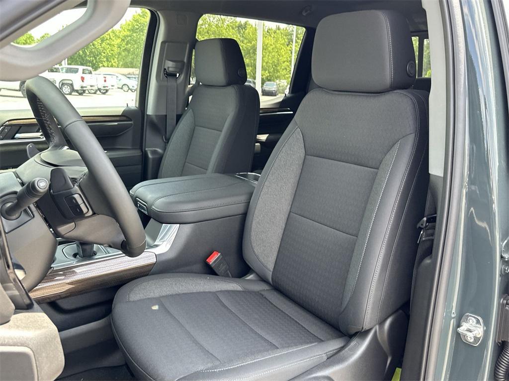 new 2025 Chevrolet Silverado 1500 car, priced at $55,647