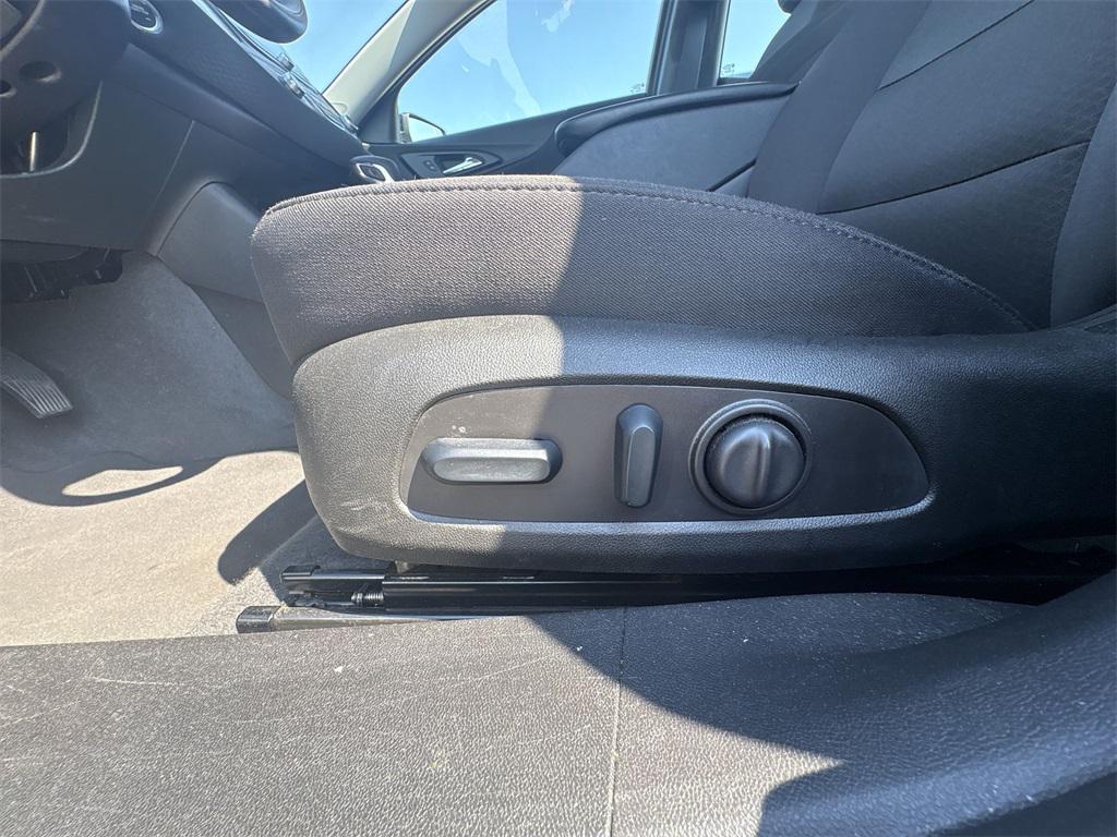 used 2024 Chevrolet Malibu car, priced at $19,899