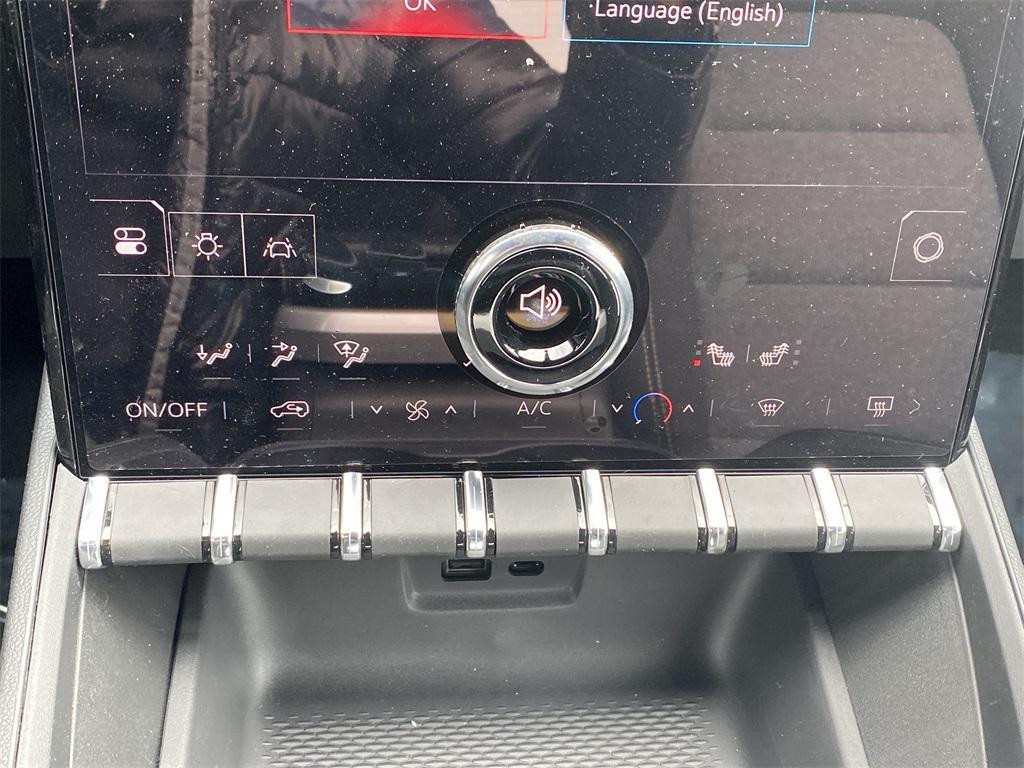 new 2025 GMC Terrain car, priced at $30,595