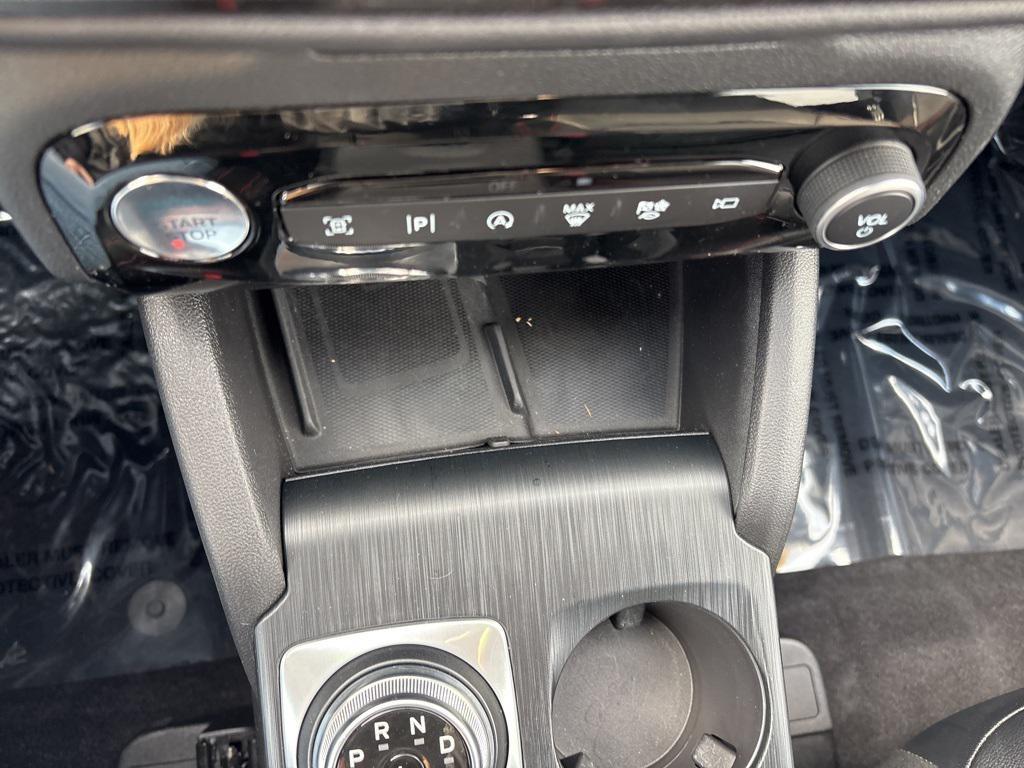 used 2023 Ford Escape car, priced at $26,996