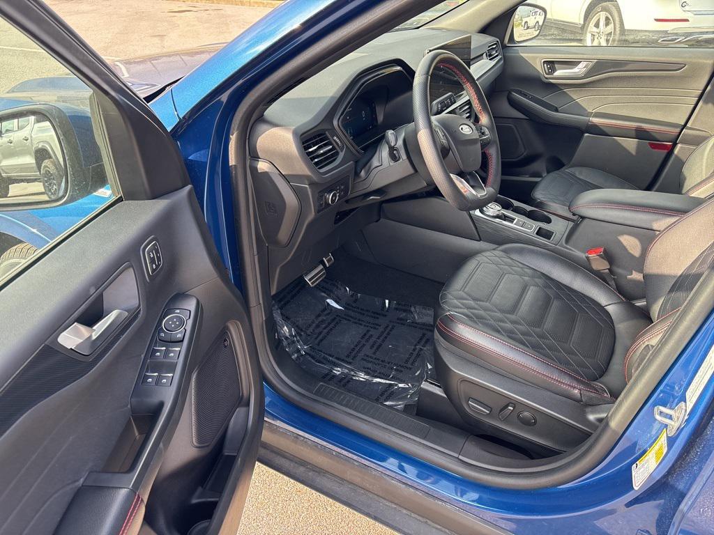 used 2023 Ford Escape car, priced at $26,996