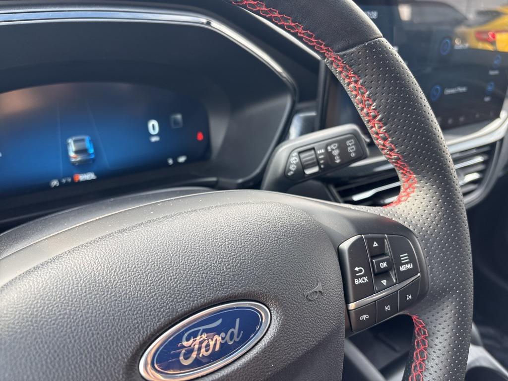 used 2023 Ford Escape car, priced at $26,996