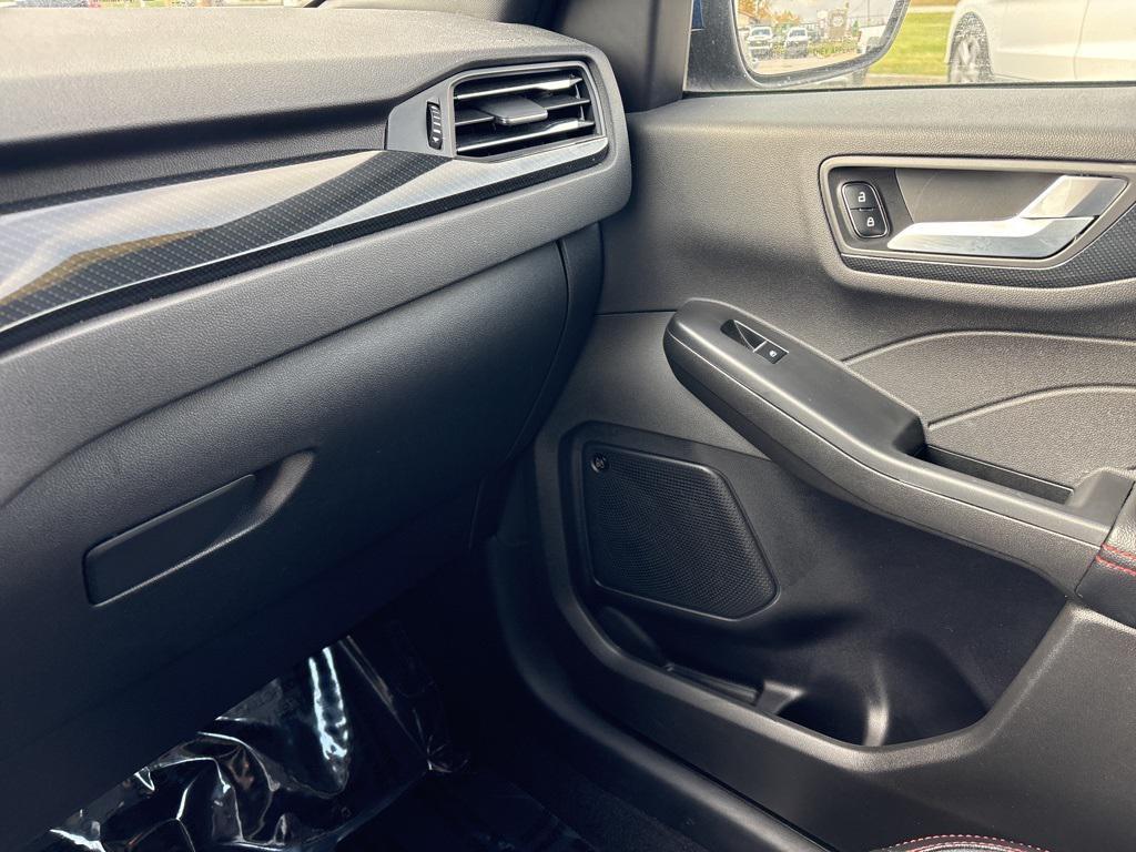 used 2023 Ford Escape car, priced at $26,996